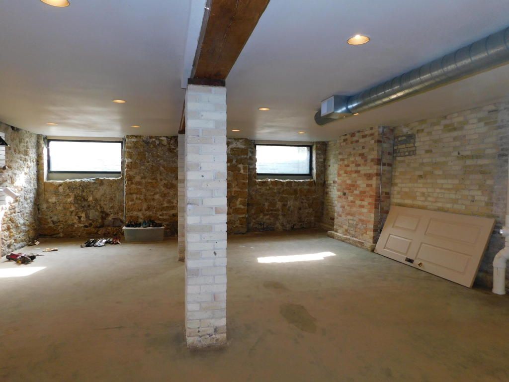 234 S Main St, Fort Atkinson, WI 53538